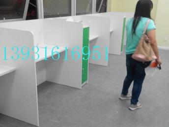 優(yōu)勝教育專用一對(duì)一培訓(xùn)桌 香河辦公家具廠專業(yè)定制解決方案